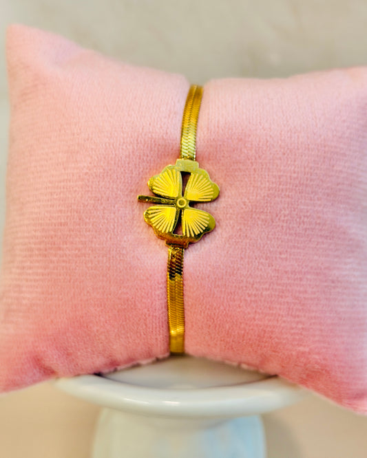 Serendipity| 18k Gold Plated| Anti Tarnish Clover Bracelet