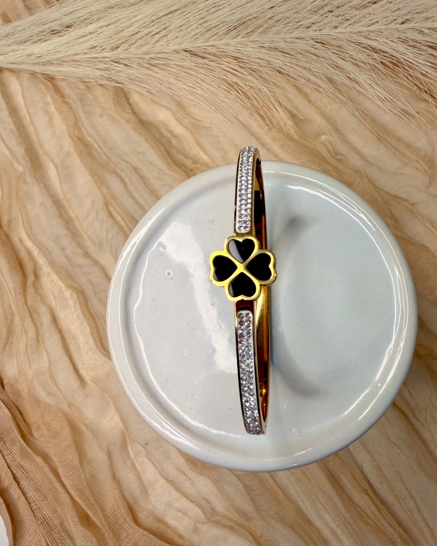 Favor- Clover Bracelet
